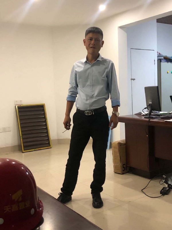 郁闷之中的第一张照片--建宁相亲网