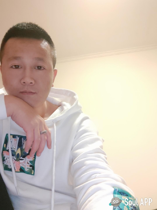 Away的第一张照片--建宁相亲网