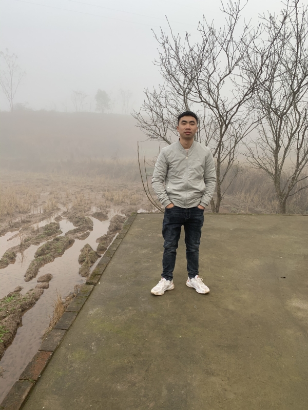 迷路的小猪的第一张照片--建宁相亲网