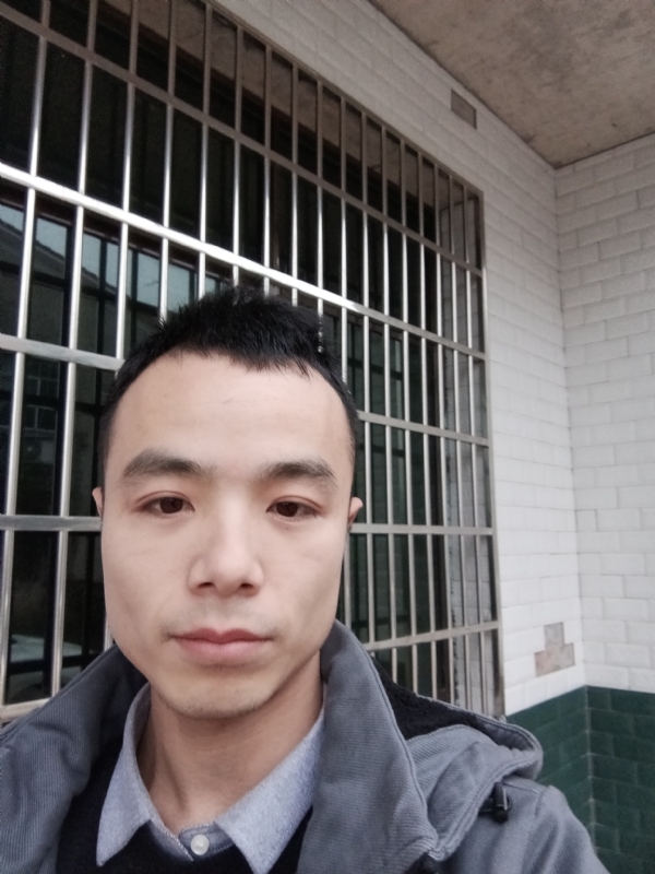笑得那么开心的第三张照片--建宁相亲网