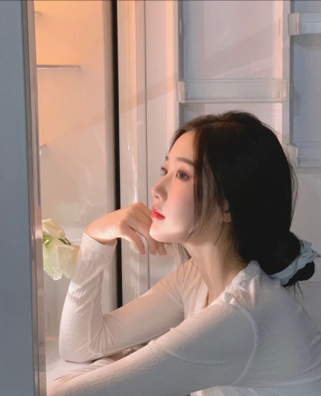 風吹過臉頰的第一张照片--建宁相亲网