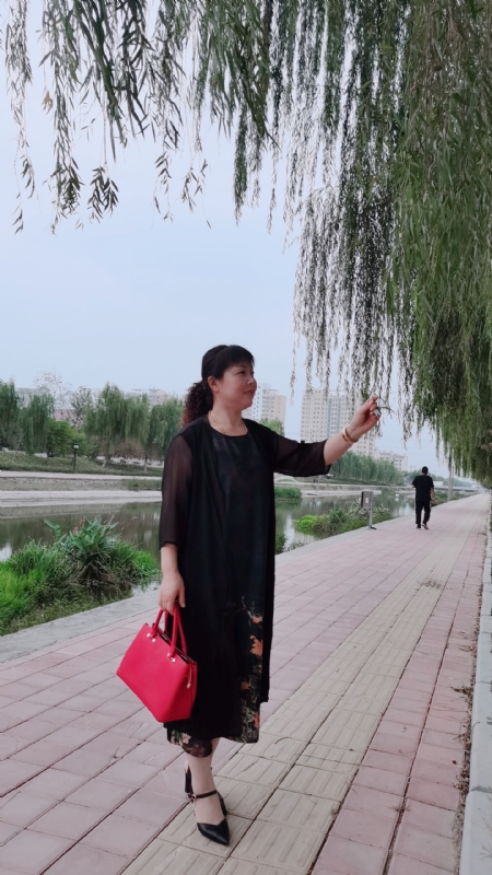 周本玲的第一张照片--建宁相亲网