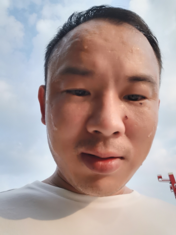 唐老鸭的第一张照片--建宁相亲网
