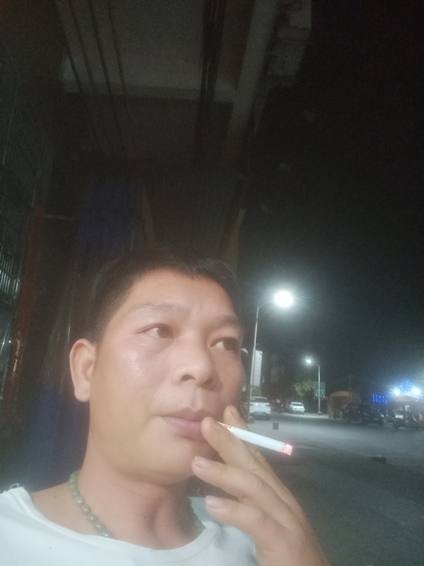 善解人意的第一张照片--建宁相亲网