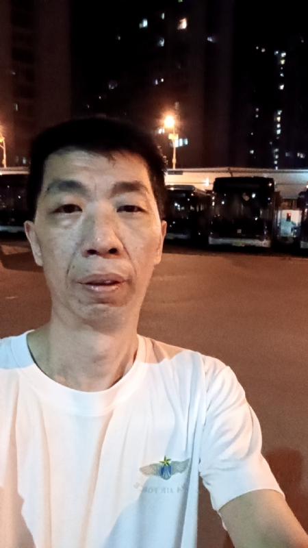 小丑的第一张照片--建宁相亲网