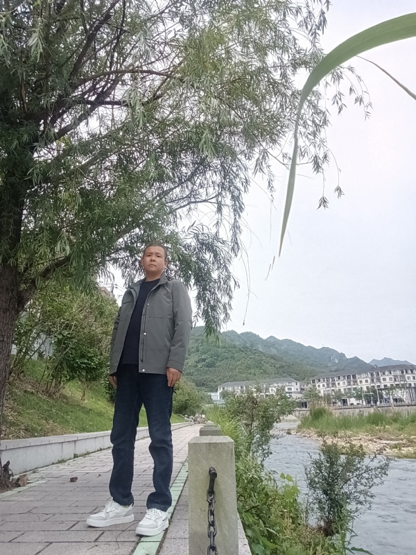 飞雪飘零的第一张照片--建宁相亲网