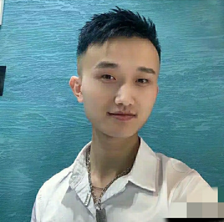 小哥哥的第一张照片--建宁相亲网