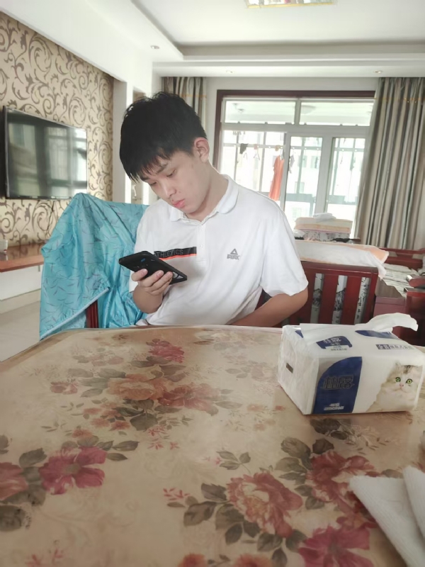 铁在烧的第一张照片--建宁相亲网
