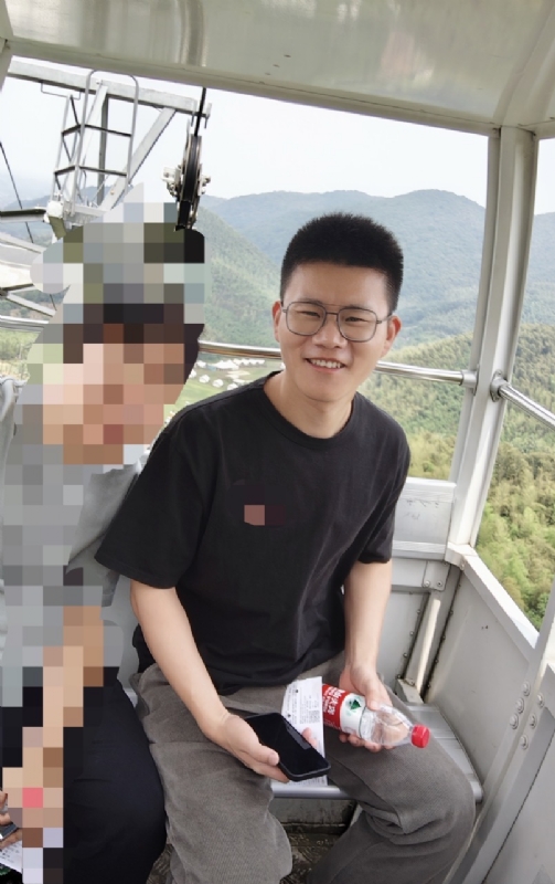 奔奔笨笨的第一张照片--建宁相亲网
